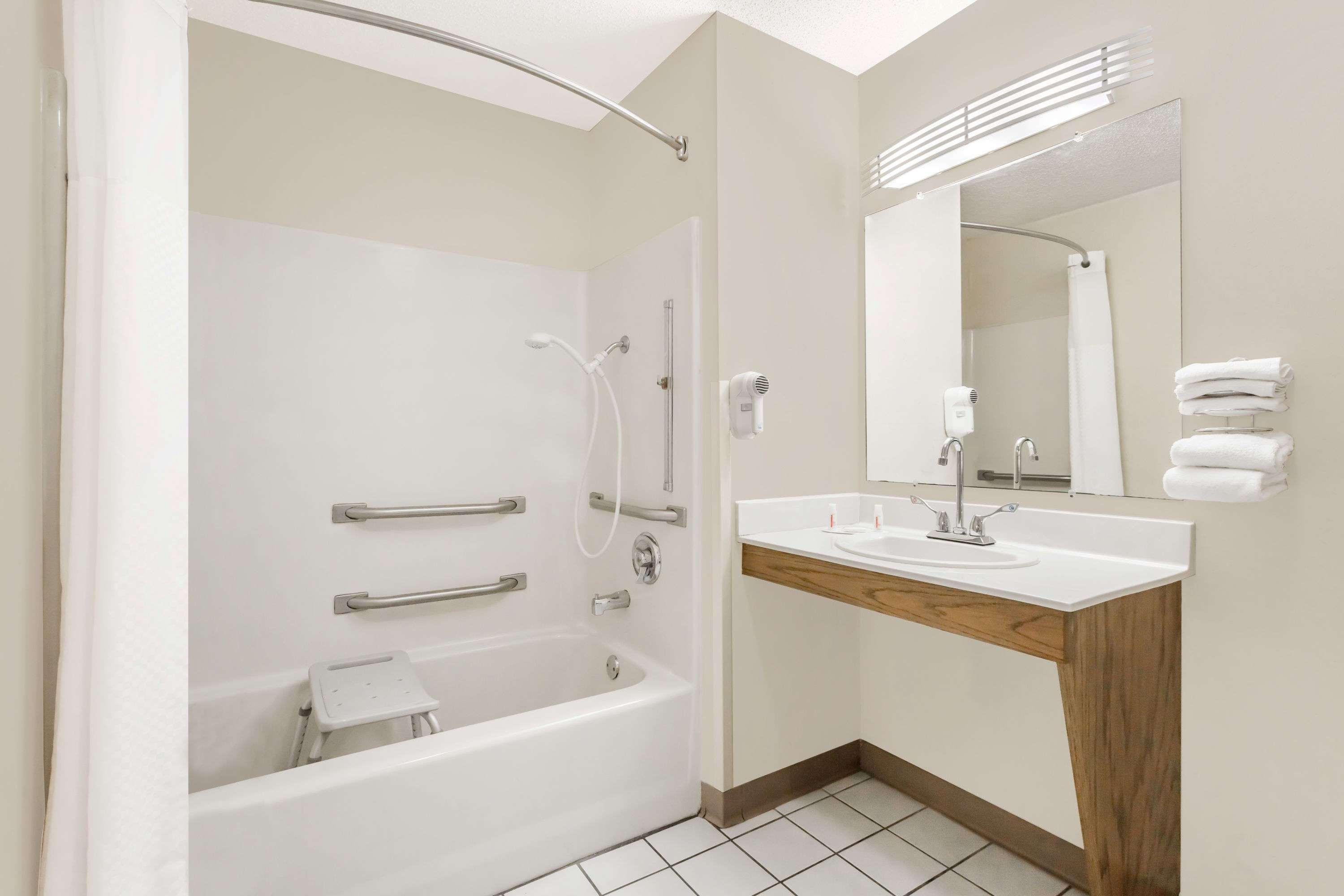 Baymont By Wyndham Anderson Clemson Hotel Luaran gambar