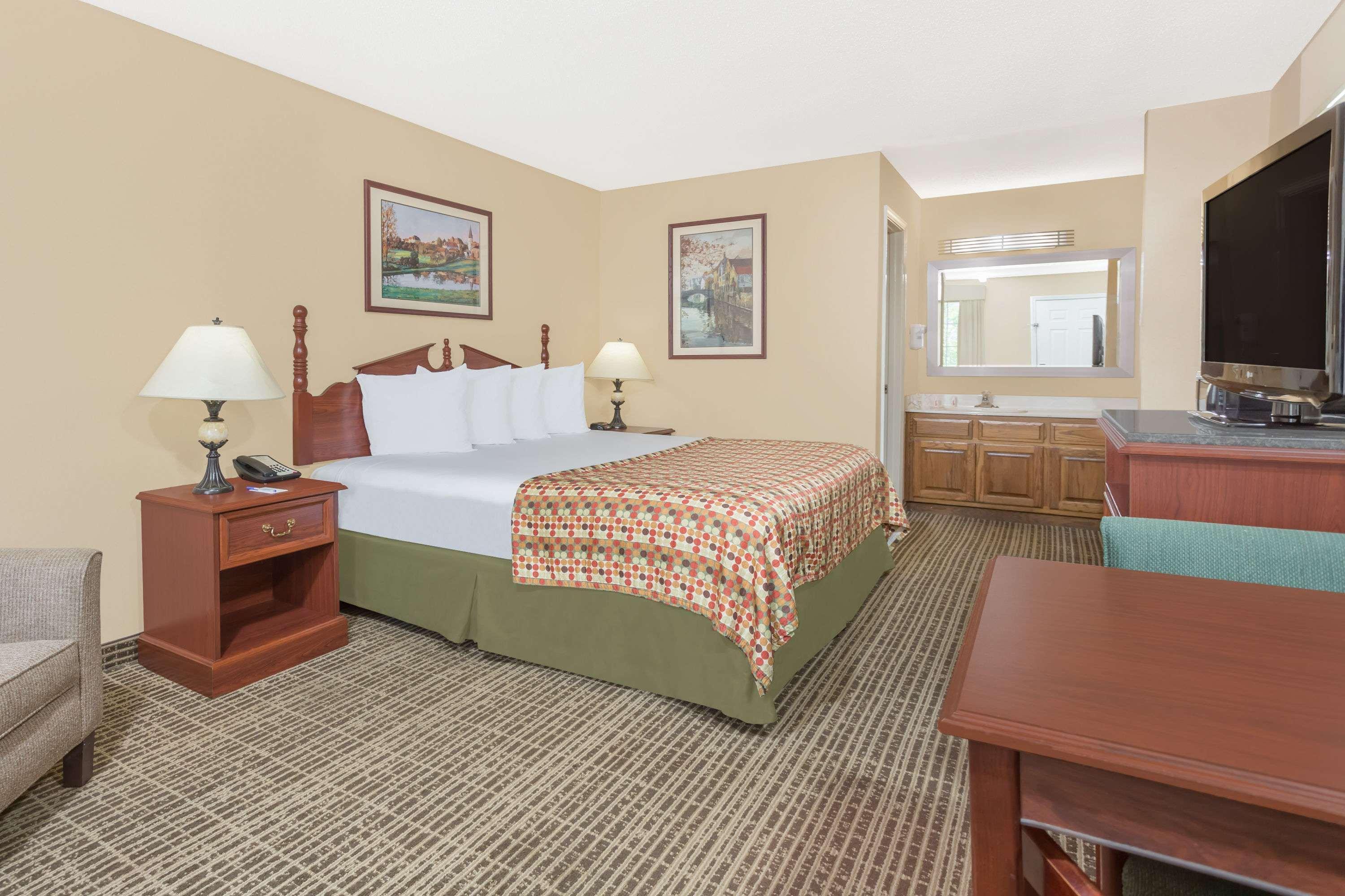 Baymont By Wyndham Anderson Clemson Hotel Luaran gambar