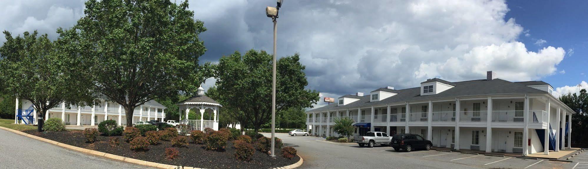 Baymont By Wyndham Anderson Clemson Hotel Luaran gambar